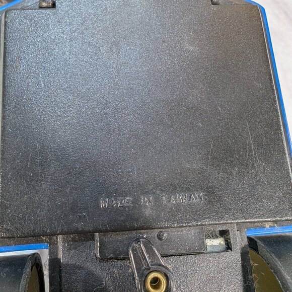 Elf Blue Formula Toy Car - Picture 11 of 13